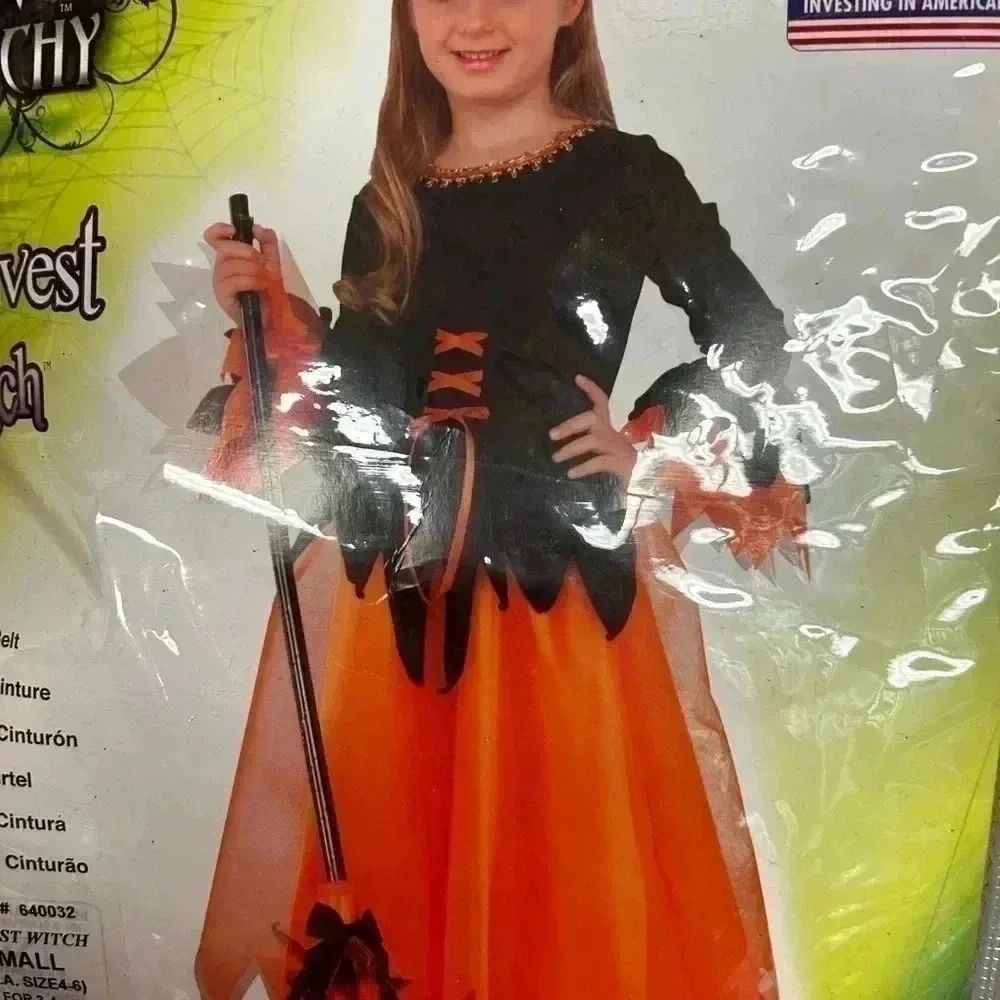 Halloween costume.Size small‎ 4-6. New